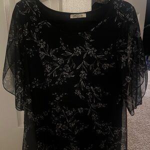 Sese Code Black Floral Woman’s Top